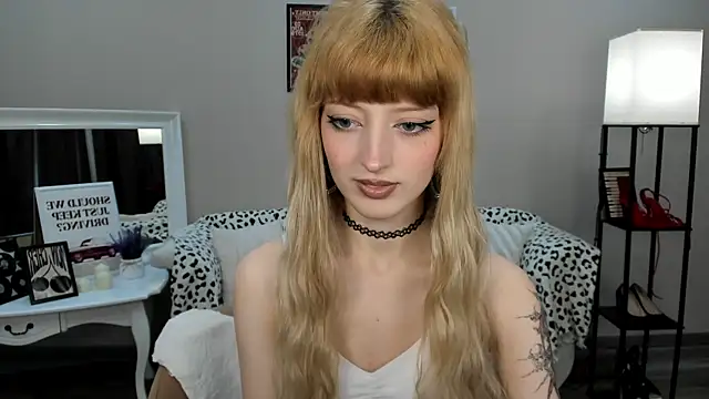 MistyMarlo online show from 05-02-26, 06:07