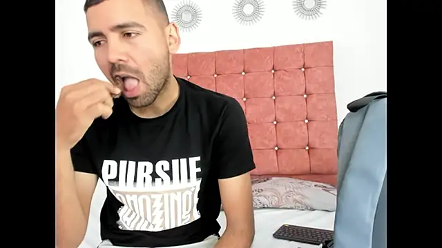 Snapshot of magnus_serket chatting on 09-11-25, 11:32 magnus serket online show from 09-11-25, 11:32