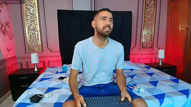 Snapshot of magnus_serket chatting on 09-29-25, 11:37 magnus serket online show from 09-29-25, 11:37