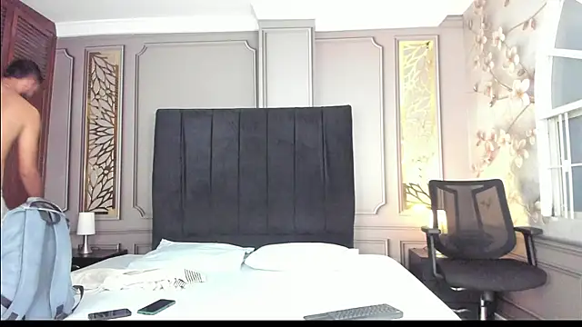 Snapshot of magnus_serket chatting on 10-08-25, 11:30 magnus serket online show from 10-08-25, 11:30