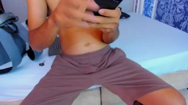 Snapshot of magnus_serket chatting on 11-25-25, 11:43 magnus serket online show from 11-25-25, 11:43