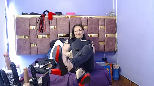  Alicehills33 online show from 10-16-25, 11:55