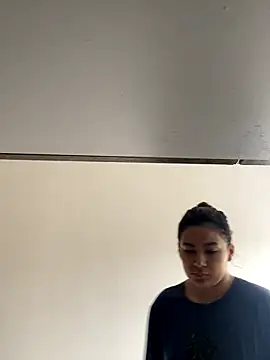 MacarenaRosse online show from 10-10-25, 04:50