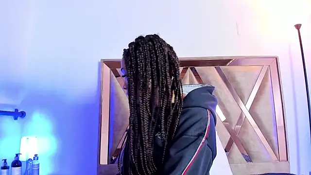 Snapshot of Katy_ortiiz chatting on 11-17-25, 11:38 Katy ortiiz online show from 11-17-25, 11:38