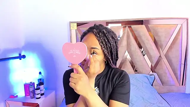 Snapshot of Katy_ortiiz chatting on 12-05-25, 11:41 Katy ortiiz online show from 12-05-25, 11:41