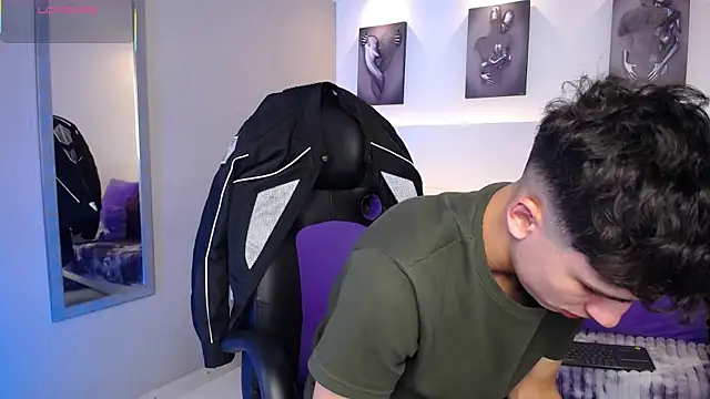 AdrianRinaldi online show from 10-03-25, 07:44