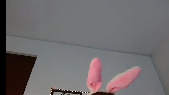 Snapshot of Carolinagarcia12345 chatting on 10-04-25, 04:54 Carolinagarcia12345 online show from 10-04-25, 04:54