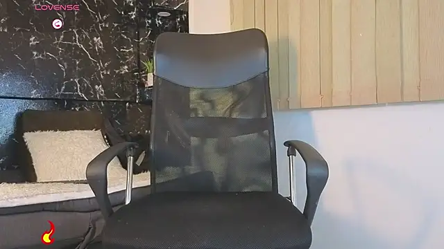 Snapshot of Rafael_Mendezz chatting on 06-11-26, 12:32 Rafael Mendezz online show from 06-11-26, 12:32