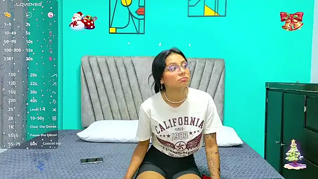 Soffia Konig  online show from 12-04-25, 08:17