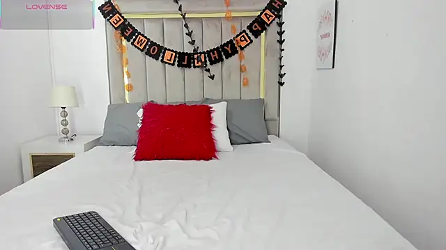 lapiz lazuli12 online show from 10-18-25, 07:25