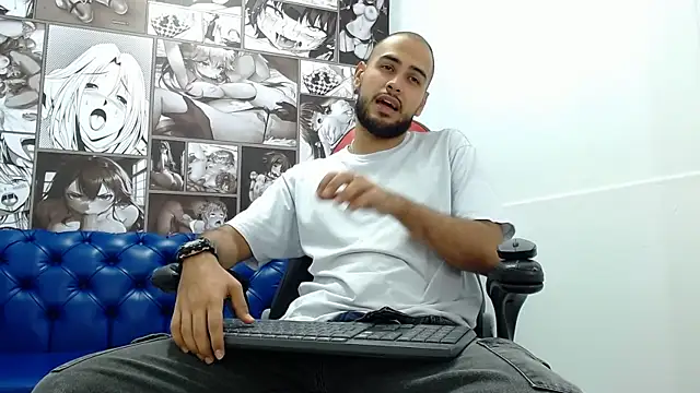 Snapshot of Marcus_Soler chatting on 11-07-25, 03:56 Marcus Soler online show from 11-07-25, 03:56