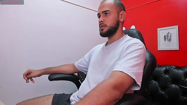 Snapshot of Marcus_Soler chatting on 11-22-25, 03:33 Marcus Soler online show from 11-22-25, 03:33