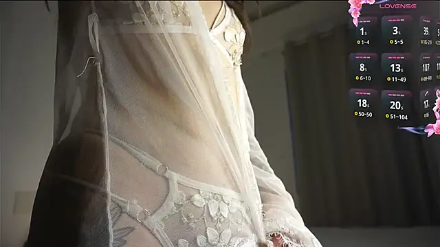 Morena Dolce online show from 10-26-25, 03:12