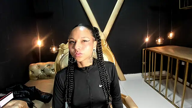Snapshot of Sweettpleasure chatting on 05-18-26, 02:45 Sweettpleasure online show from 05-18-26, 02:45