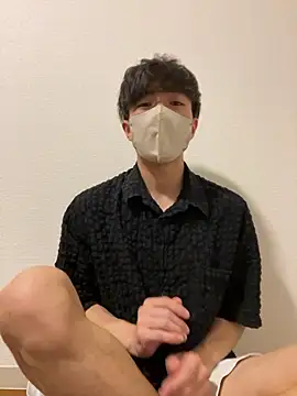 Yuma0718 online show from 11-29-25, 03:37