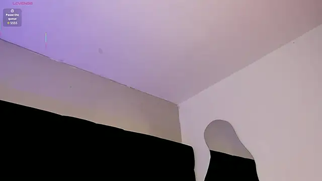 Snapshot of Foxy_katt chatting on 10-10-25, 12:48 Foxy katt online show from 10-10-25, 12:48