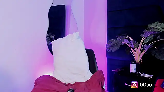 Foxy katt online show from 04-29-26, 05:30