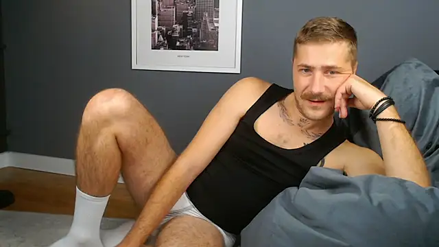 Snapshot of Mr_At_ chatting on 10-30-25, 06:59 Mr At  online show from 10-30-25, 06:59