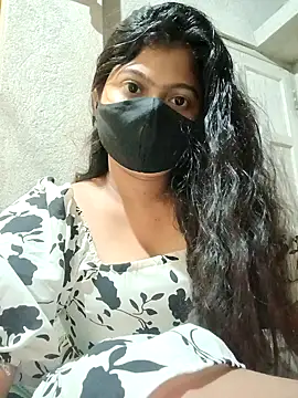 Snapshot of DiyaRoy49 chatting on 09-10-25, 03:12 DiyaRoy49 online show from 09-10-25, 03:12