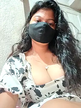 Snapshot of DiyaRoy49 chatting on 10-01-25, 09:59 DiyaRoy49 online show from 10-01-25, 09:59