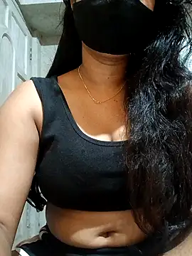 Snapshot of DiyaRoy49 chatting on 11-03-25, 07:20 DiyaRoy49 online show from 11-03-25, 07:20