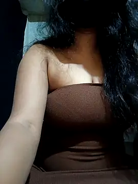 Snapshot of DiyaRoy49 chatting on 12-18-25, 07:25 DiyaRoy49 online show from 12-18-25, 07:25