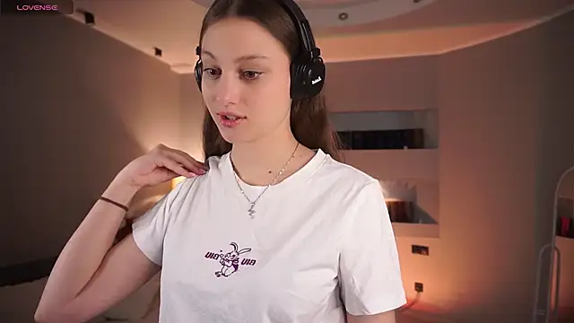 Snapshot of MercBoone chatting on 11-05-25, 04:51 MercBoone online show from 11-05-25, 04:51