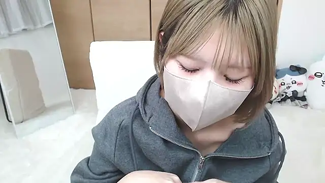 Snapshot of yuna_rin chatting on 04-09-26, 11:26 yuna rin online show from 04-09-26, 11:26