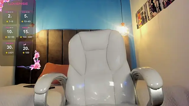 Snapshot of Oscar_and_dani chatting on 11-07-25, 05:07 Oscar and dani online show from 11-07-25, 05:07