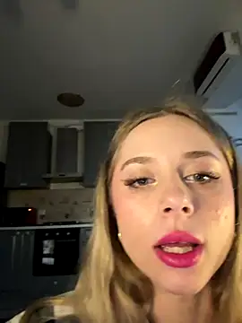 Snapshot of BabyAnais chatting on 09-15-25, 04:51 BabyAnais online show from 09-15-25, 04:51