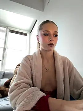 Snapshot of BabyAnais chatting on 10-05-25, 12:25 BabyAnais online show from 10-05-25, 12:25