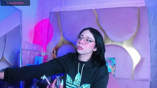 Niina Sissy online show from 04-10-26, 04:50