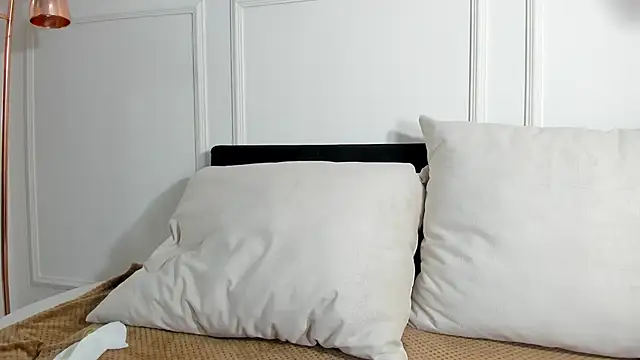 Snapshot of im_Lorena chatting on 11-12-25, 08:08 im Lorena online show from 11-12-25, 08:08