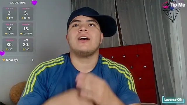 naomi campbel  online show from 10-05-25, 02:21