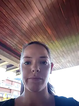 Snapshot of Wildmaca chatting on 10-06-25, 12:35 Wildmaca online show from 10-06-25, 12:35