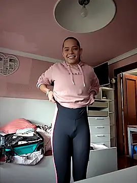 Snapshot of Wildmaca chatting on 10-26-25, 11:05 Wildmaca online show from 10-26-25, 11:05