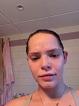 Snapshot of Wildmaca chatting on 11-05-25, 04:29 Wildmaca online show from 11-05-25, 04:29