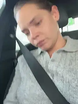 Snapshot of Wildmaca chatting on 11-06-25, 09:32 Wildmaca online show from 11-06-25, 09:32