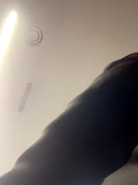 Snapshot of Wildmaca chatting on 11-20-25, 10:53 Wildmaca online show from 11-20-25, 10:53