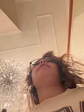 Snapshot of Wildmaca chatting on 11-27-25, 07:38 Wildmaca online show from 11-27-25, 07:38