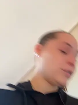 Snapshot of Wildmaca chatting on 12-03-25, 09:18 Wildmaca online show from 12-03-25, 09:18