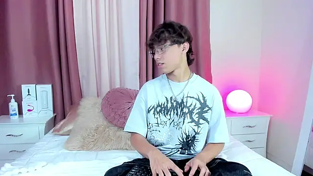 Honeymoon sariel online show from 11-30-25, 08:57