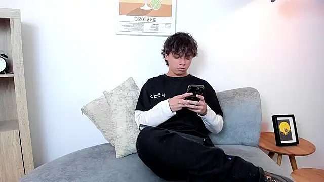 Honeymoon sariel online show from 01-08-26, 08:22