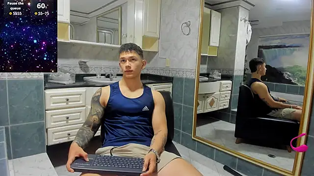 Snapshot of Thomas_moon chatting on 10-07-25, 12:02 Thomas moon online show from 10-07-25, 12:02