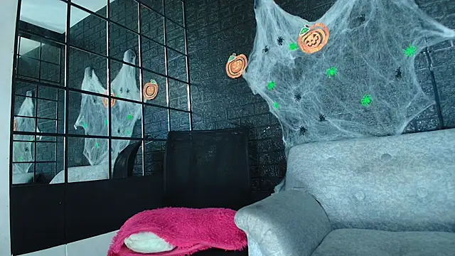 HellAndDante  online show from 10-23-25, 11:24