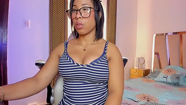 Elowen Clark online show from 12-02-25, 08:15