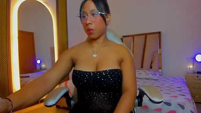 Elowen Clark online show from 01-12-26, 08:14