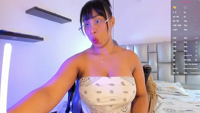 Elowen Clark online show from 03-08-26, 07:28