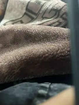 Snapshot of meralund9inch chatting on 02-17-26, 06:03 meralund9inch online show from 02-17-26, 06:03