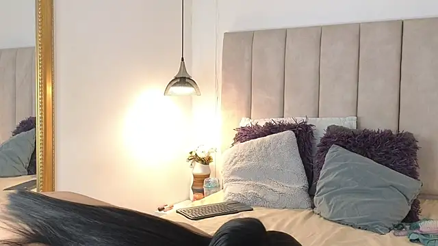 Snapshot of arianaa_miller_ chatting on 10-03-25, 08:06 arianaa miller  online show from 10-03-25, 08:06